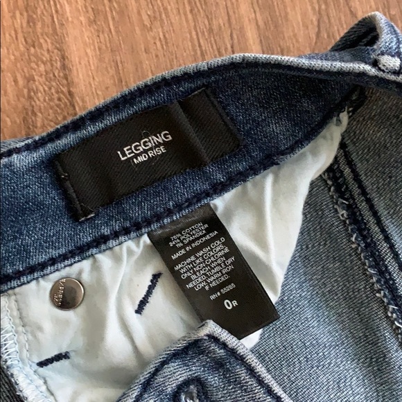 Express jean - Picture 3 of 4